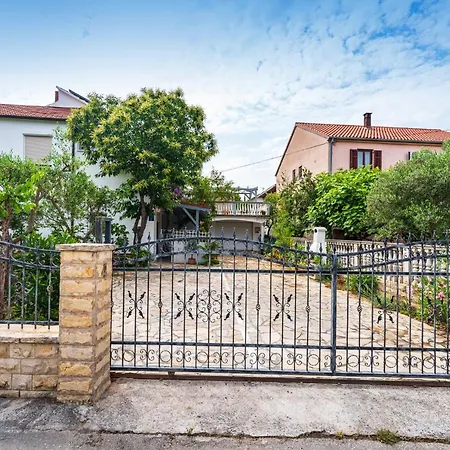 Silver Apartman Zára