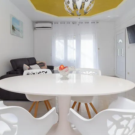 Silver Apartman *